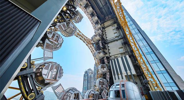 Golden Reel Ferris Wheel in Studio City Macau